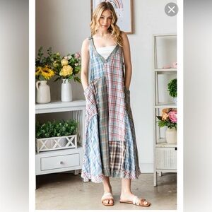 Oli & Hali Plaid Mix Jumpsuit
XLarge / Blue/ never worn